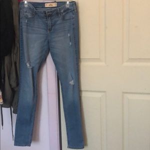 Hollister Light Wash Ripped skinny jeans